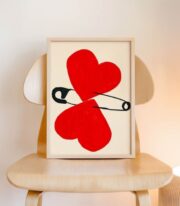 Pinned Hearts Poster, Kalp İllüstrasyonu - Görsel 3